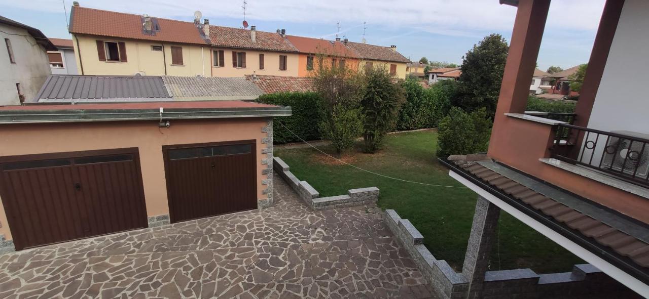 Villa Gaudi Cornegliano Laudense Eksteriør billede
